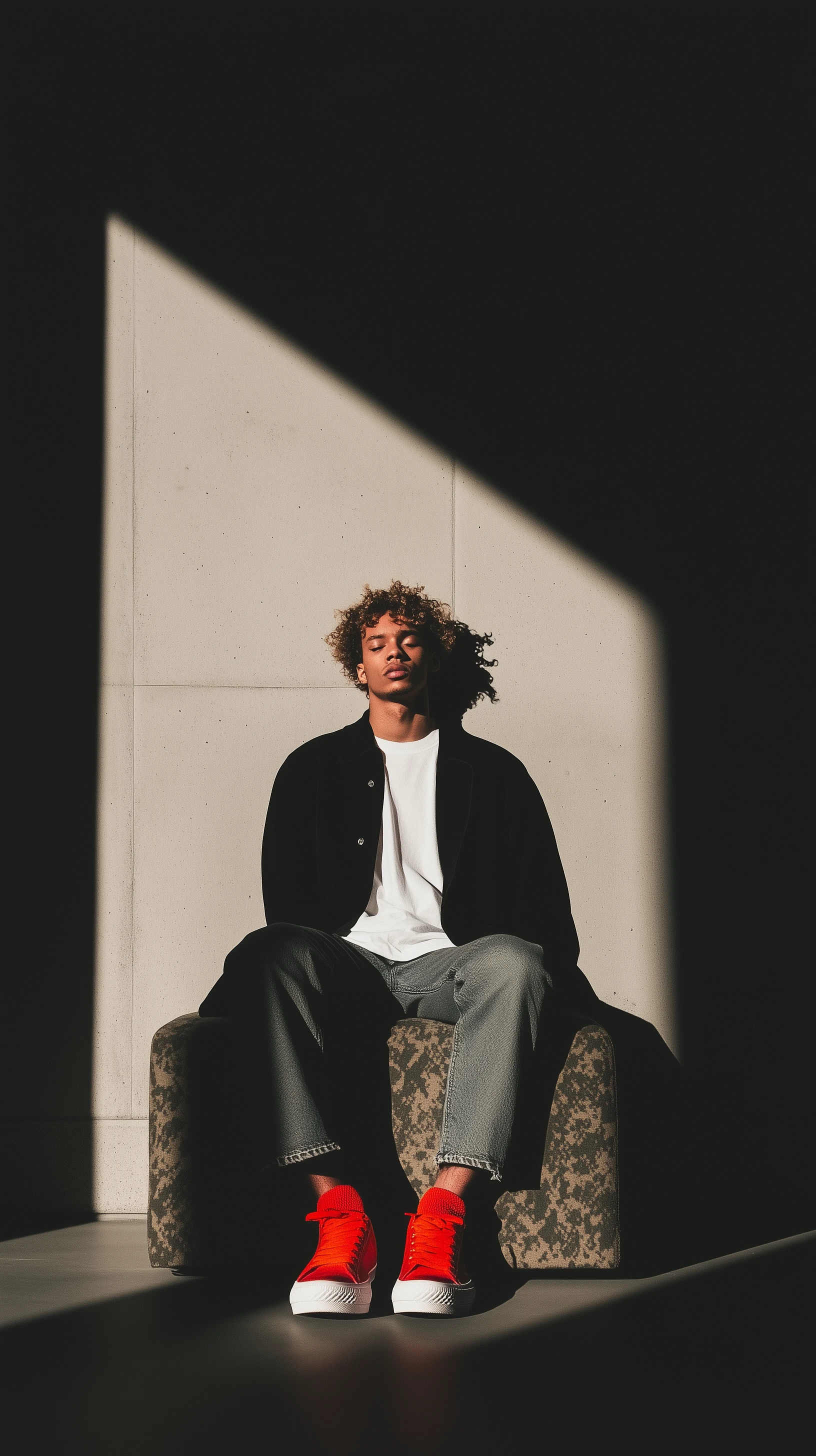 Urban Chic Male Model Magazine Cover Fashion Shoot Image Prompt - Chinageju